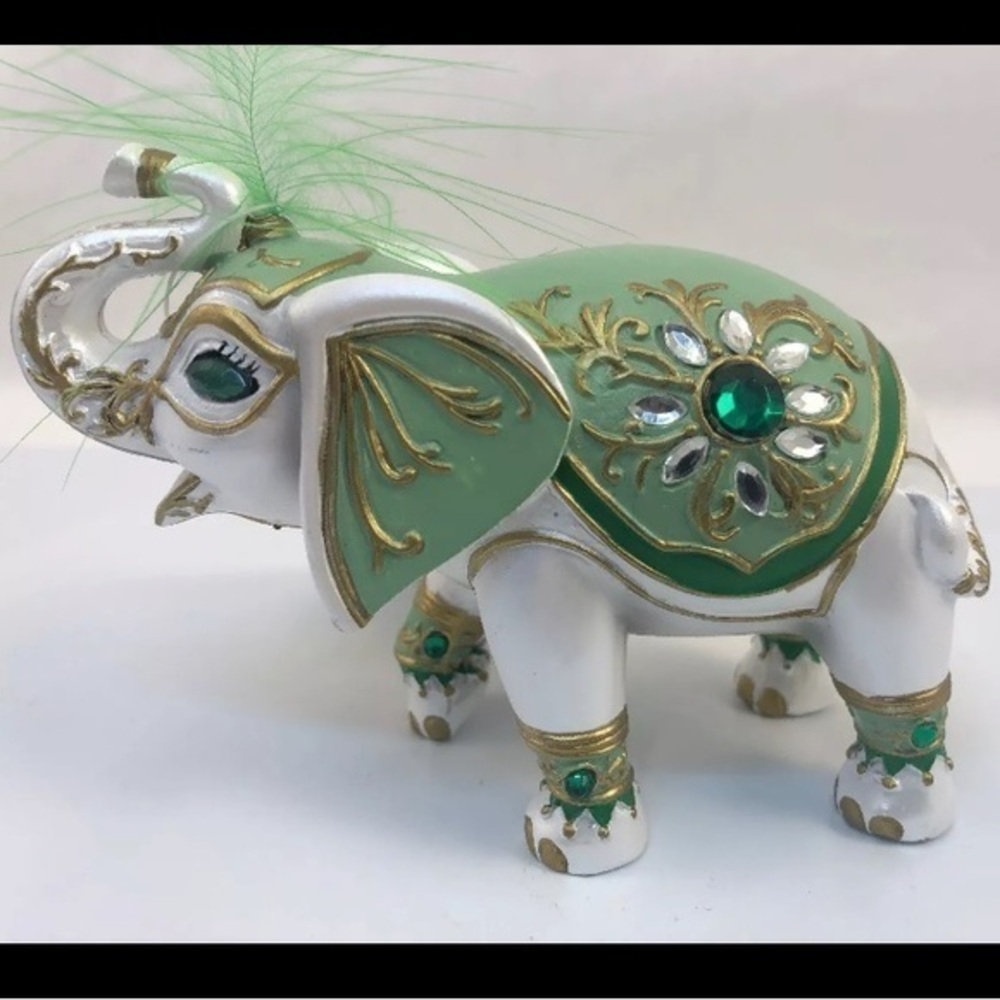 Hamilton Collection Elephants of Good Fortune Green "Fortune's Smile" Figurine